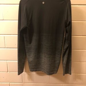 Men’s lululemon Metal Vent Long Sleeve Shirt